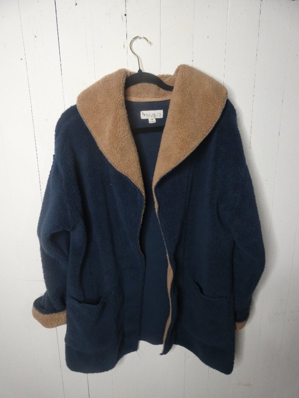 Koolaburra by UGG Women's M Sherpa Fleece Shawl Collar Cardigan Navy Tan Soft